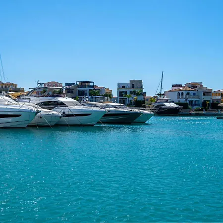 Gorgeous Vacation With Balcony And Stunning Views 1c All Yours شقة ايرمي